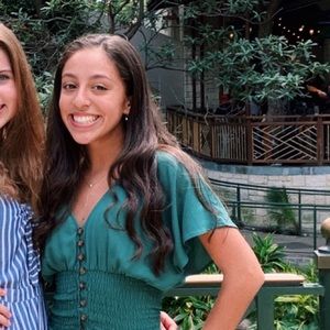 Meet your Posher, Alyssa